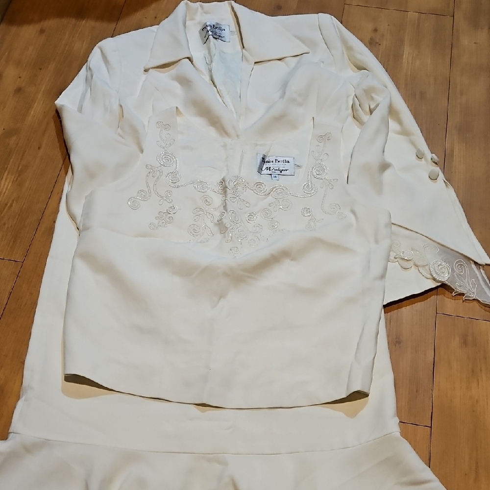 Vintage 3 Pc Off White Embroidered Jacket and Skirt Set
